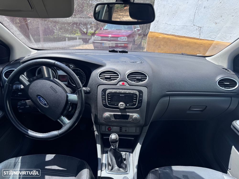 Ford Focus 1.6 TDCi Titanium - 16