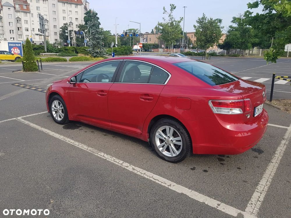 Toyota Avensis 1.8 Sol - 5