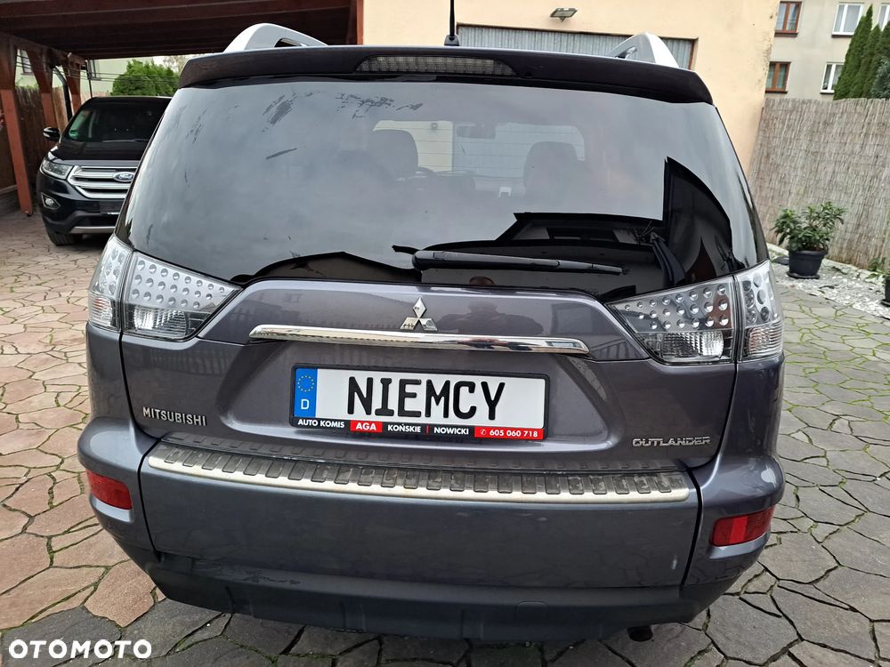 Mitsubishi Outlander - 9