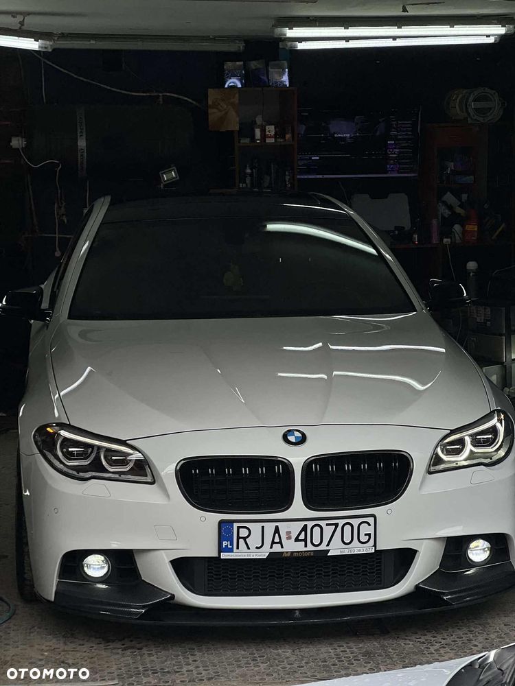 BMW Seria 5 535i xDrive - 14