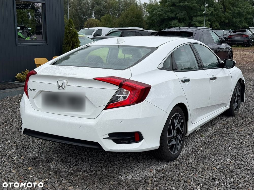 Honda Civic 1.5 T Elegance CVT - 12