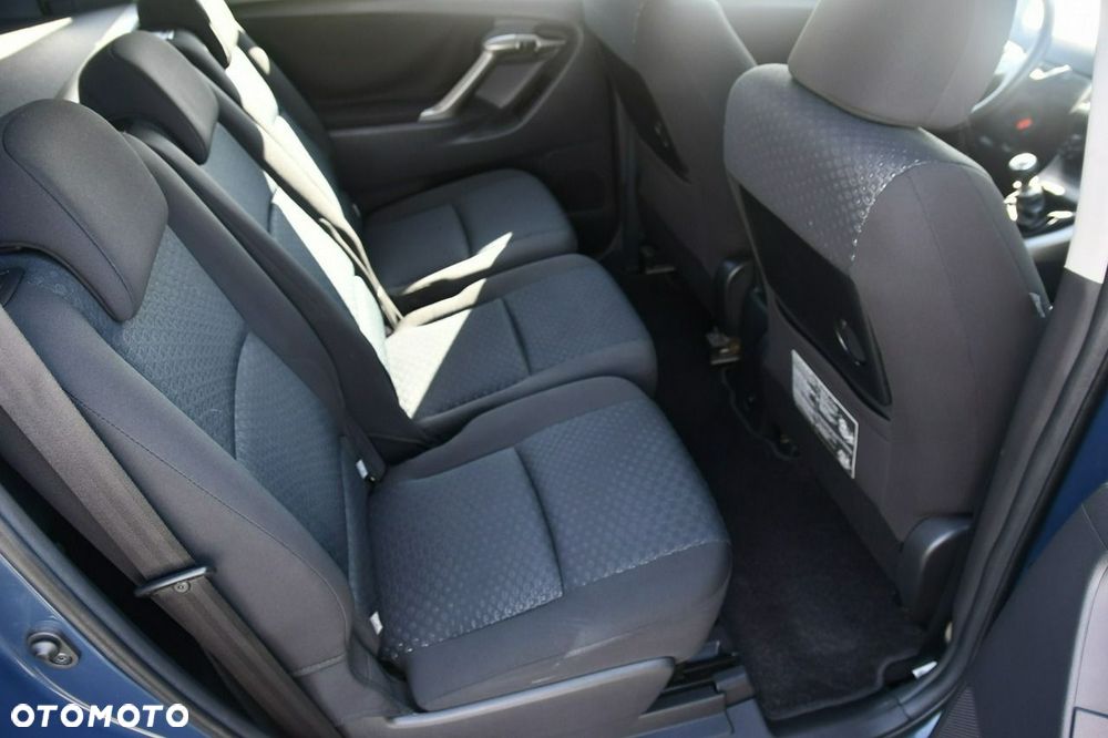 Toyota Verso - 17