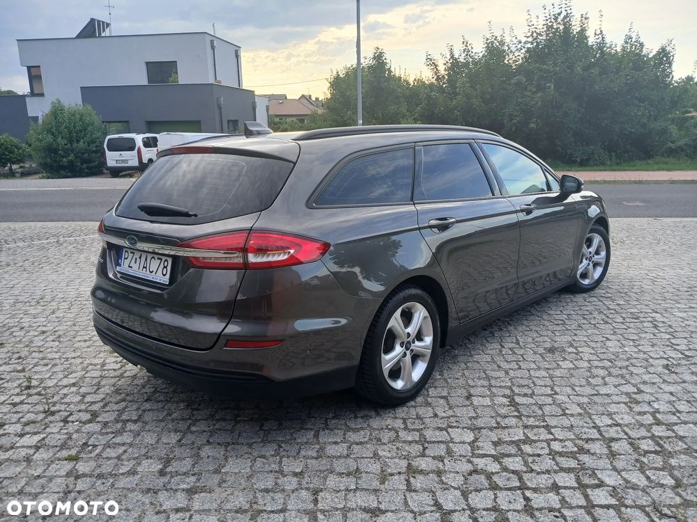 Ford Mondeo - 4