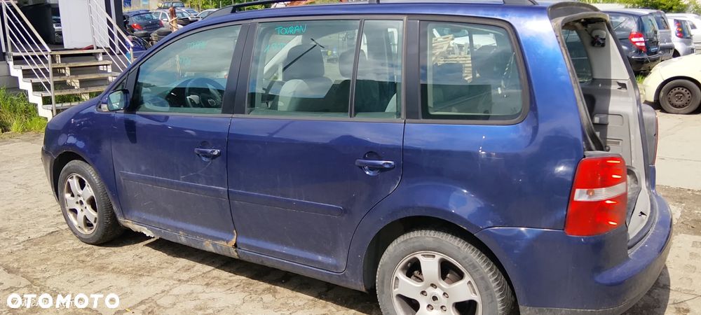 VW TOURAN - 4