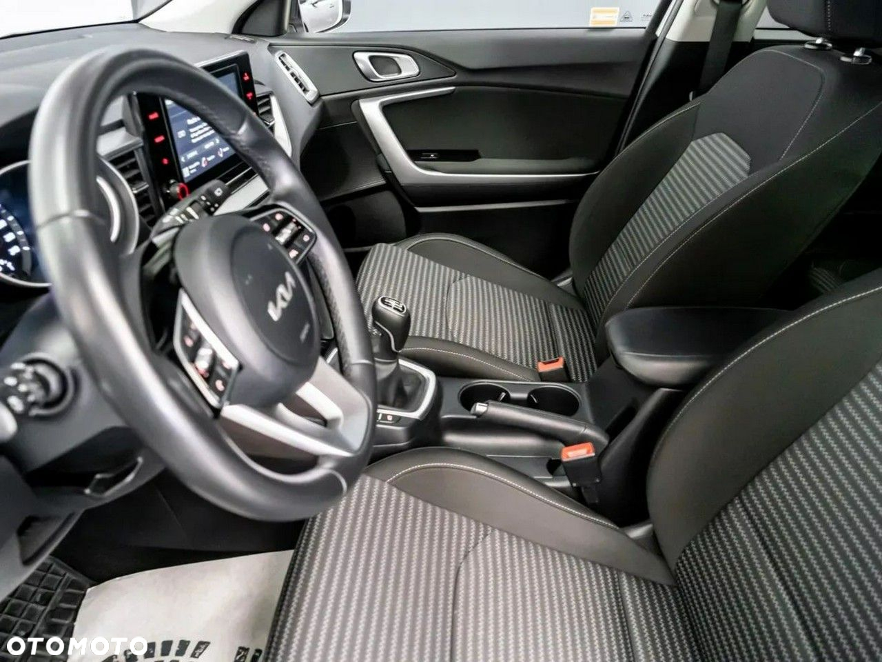 Kia XCeed 1.5 T-GDI M - 22