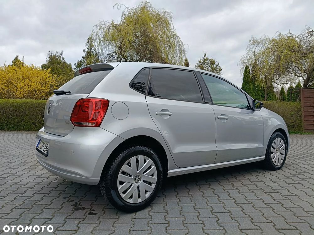 Volkswagen Polo 1.4 16V Comfortline - 20