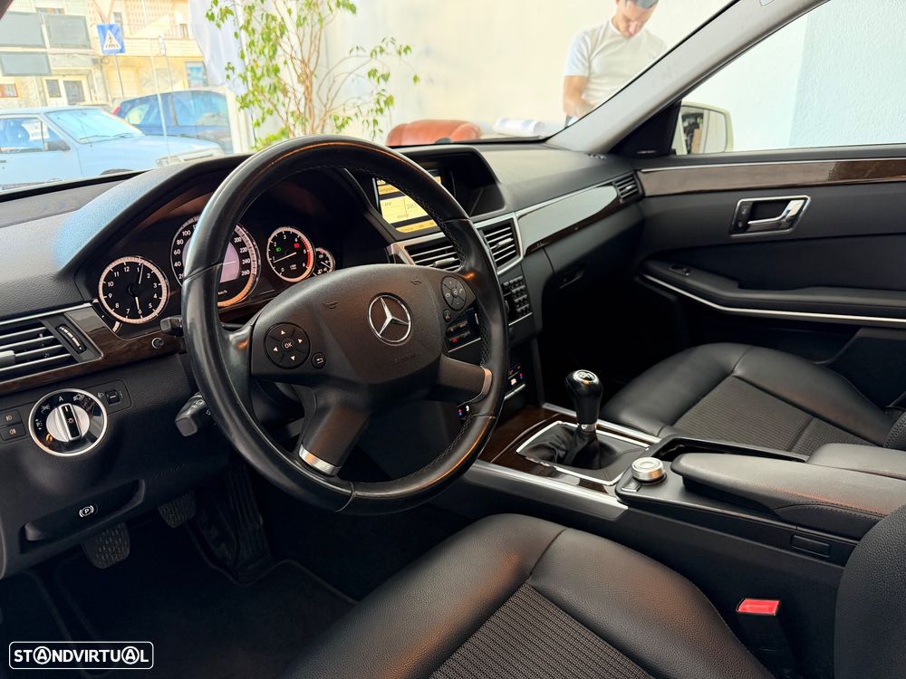 Mercedes-Benz E 220 CDi Classic BlueEfficiency - 14