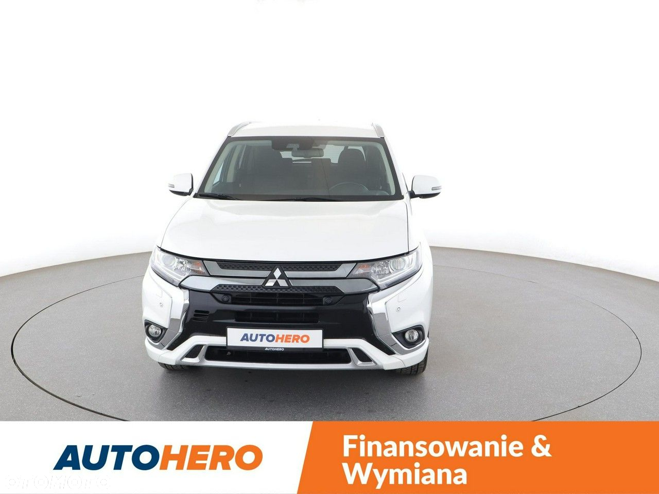Mitsubishi Outlander - 11