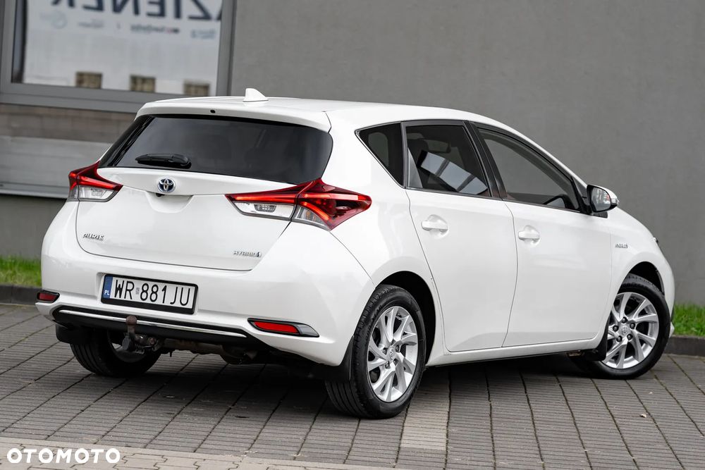 Toyota Auris 1.8 HSD Luna - 5