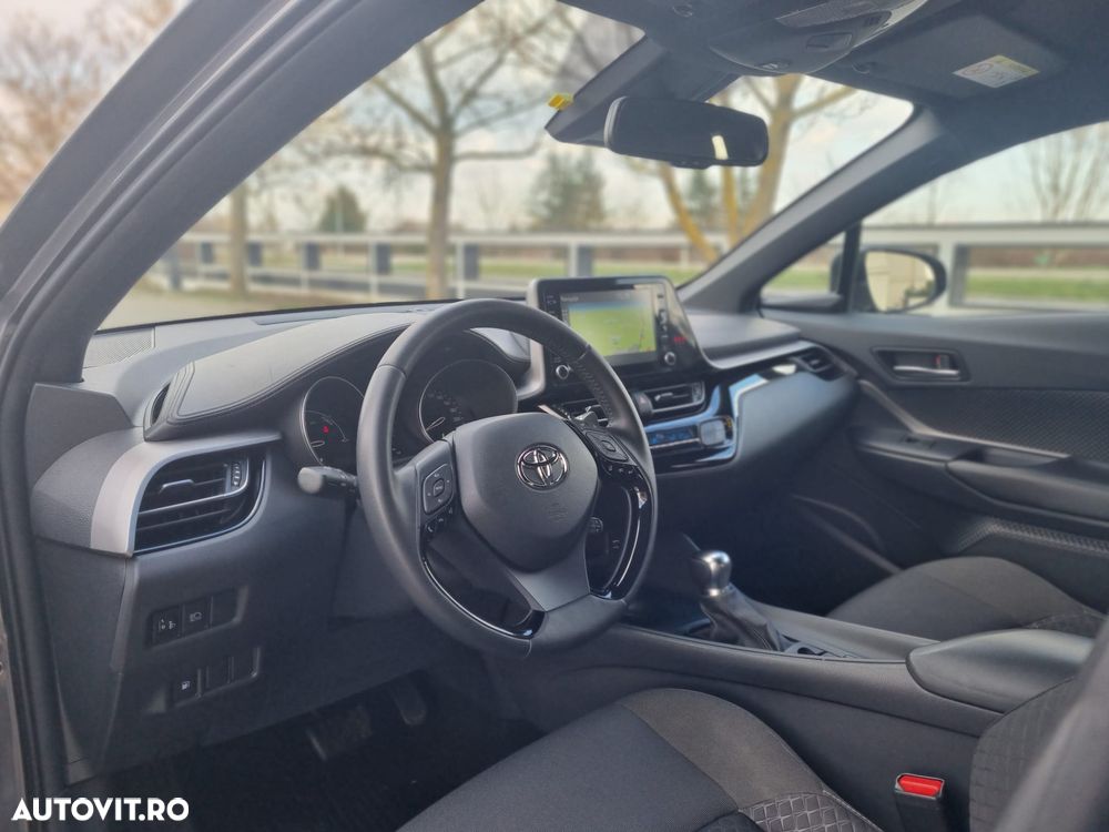 Toyota C-HR Style Selection - 8