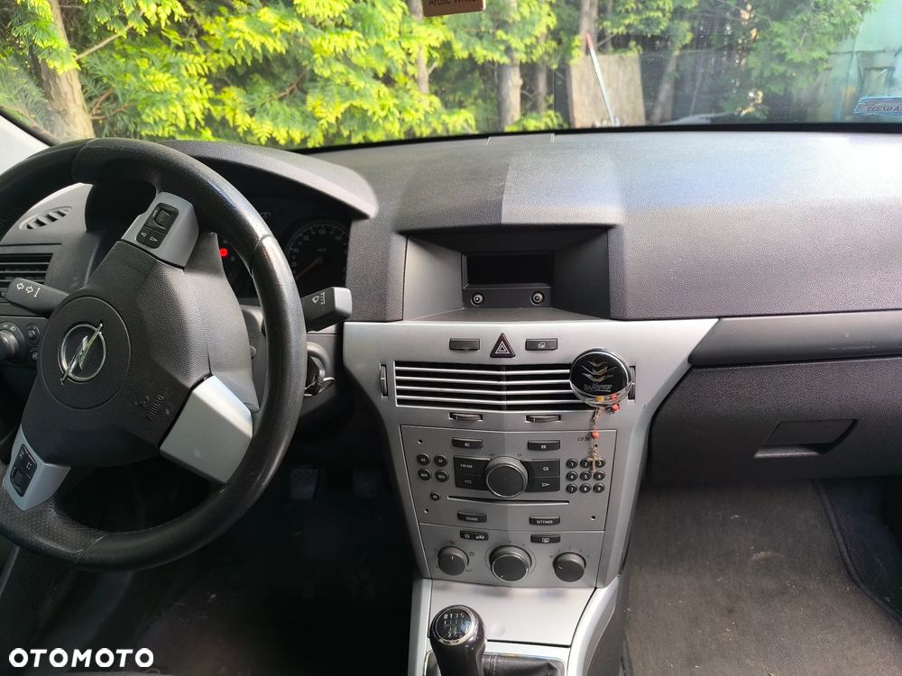 Opel Astra 1.7 CDTI - 18