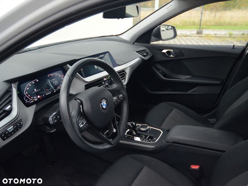 BMW Seria 1 118i Advantage - 17