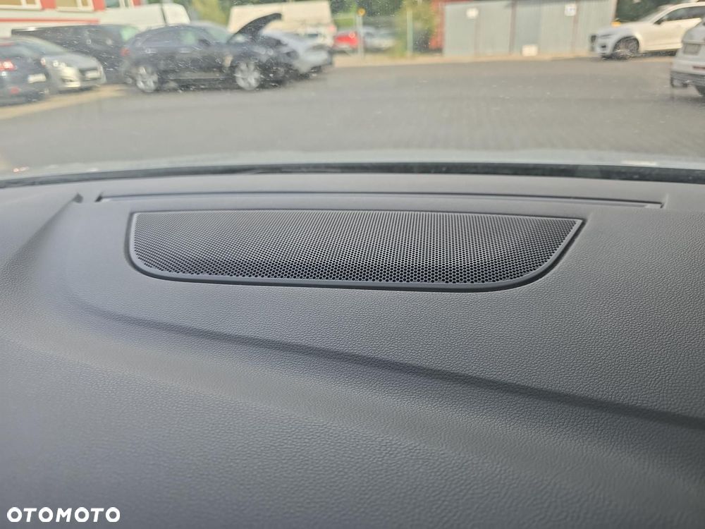 Renault Megane 1.5 Blue dCi Intens - 24
