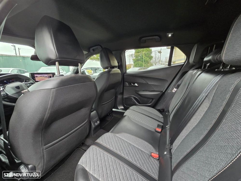 Peugeot 2008 1.2 PureTech Allure Pack - 12