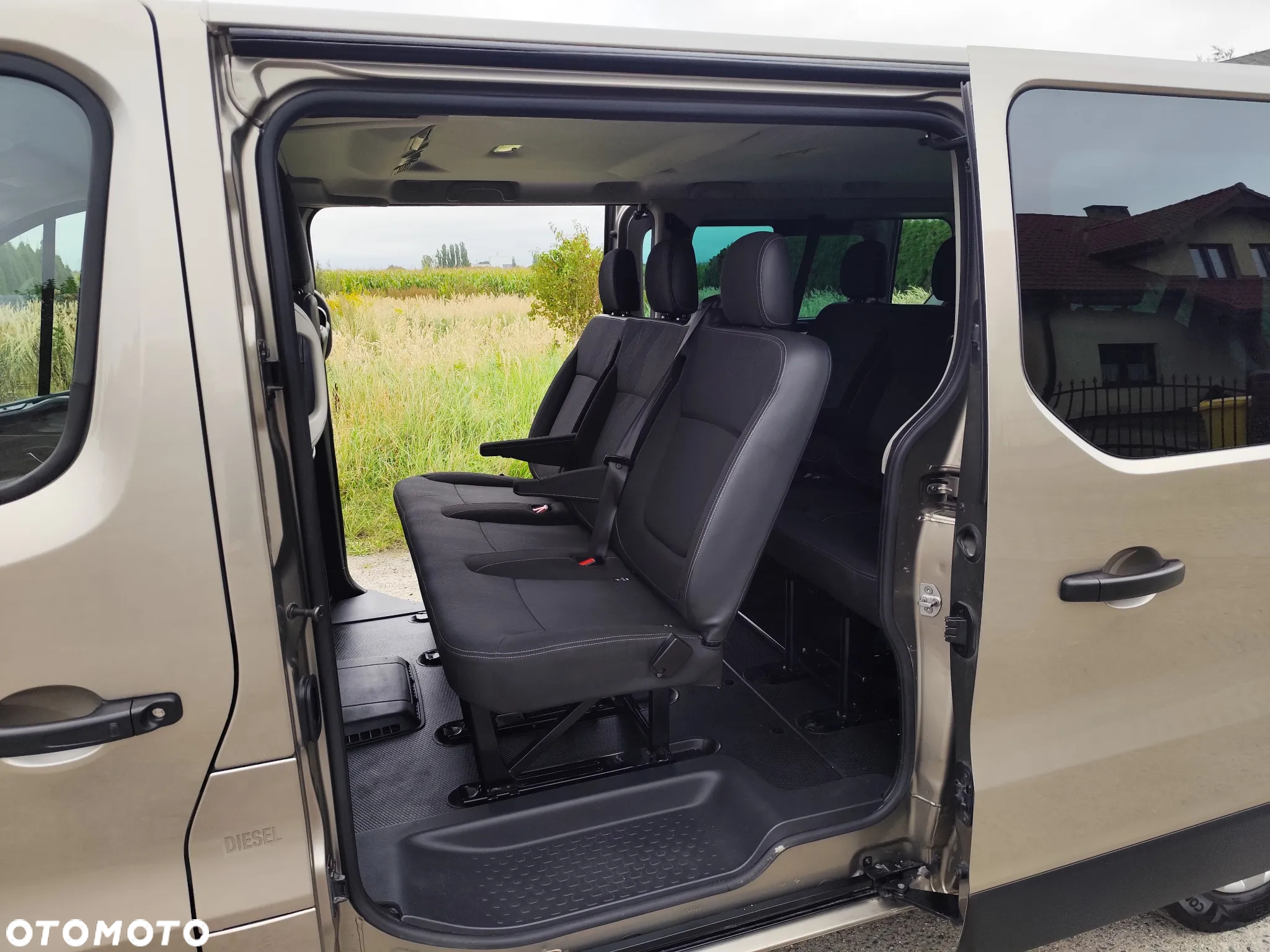 Renault Trafic Grand SpaceClass 2.0 dCi - 14