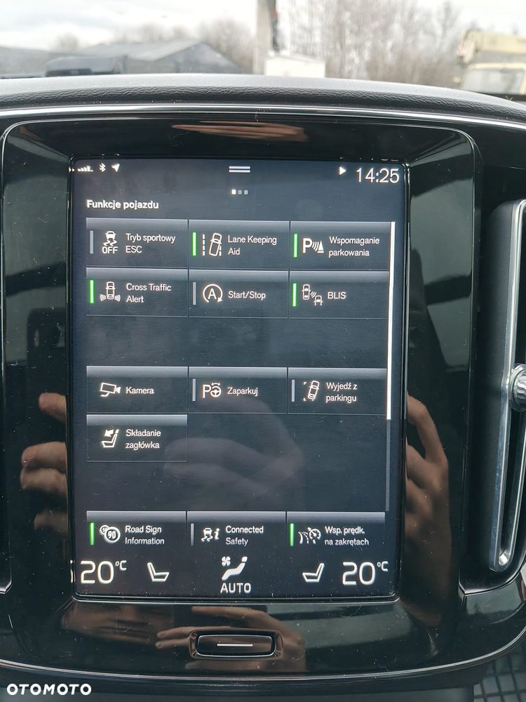 Volvo XC 40 T5 AWD R-Design - 12