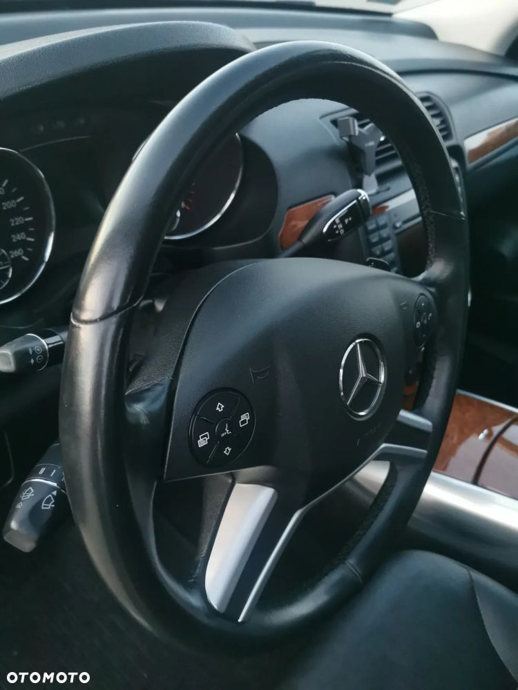 Mercedes-Benz Klasa R 350 CDI 4-Matic - 24