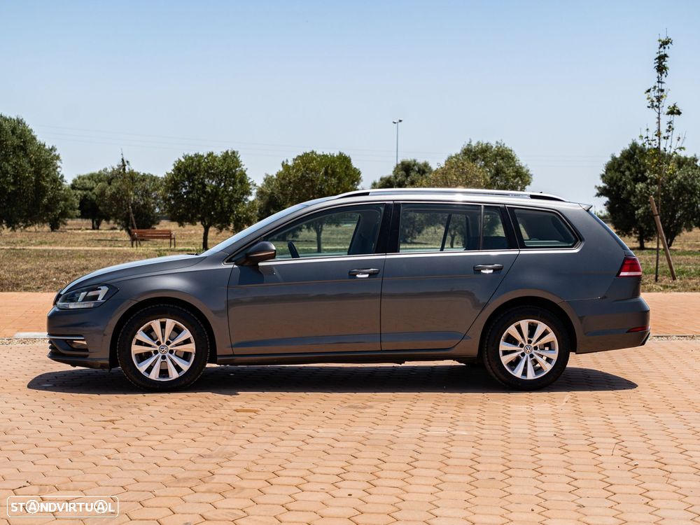 VW Golf Variant - 24