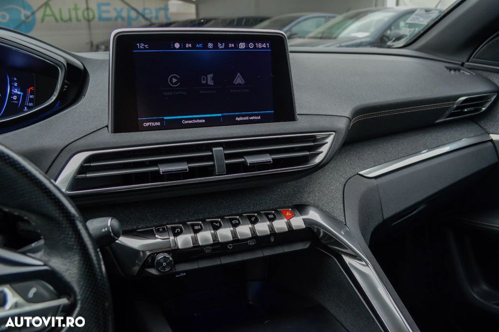 Peugeot 3008 1.2 PureTech Turbo S&S Allure - 29