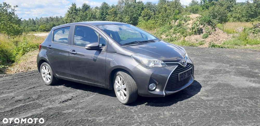 Toyota Yaris Hybrid 100 Premium EU6 - 2
