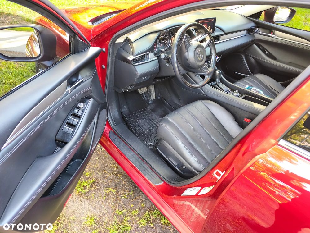 Mazda 6 - 8