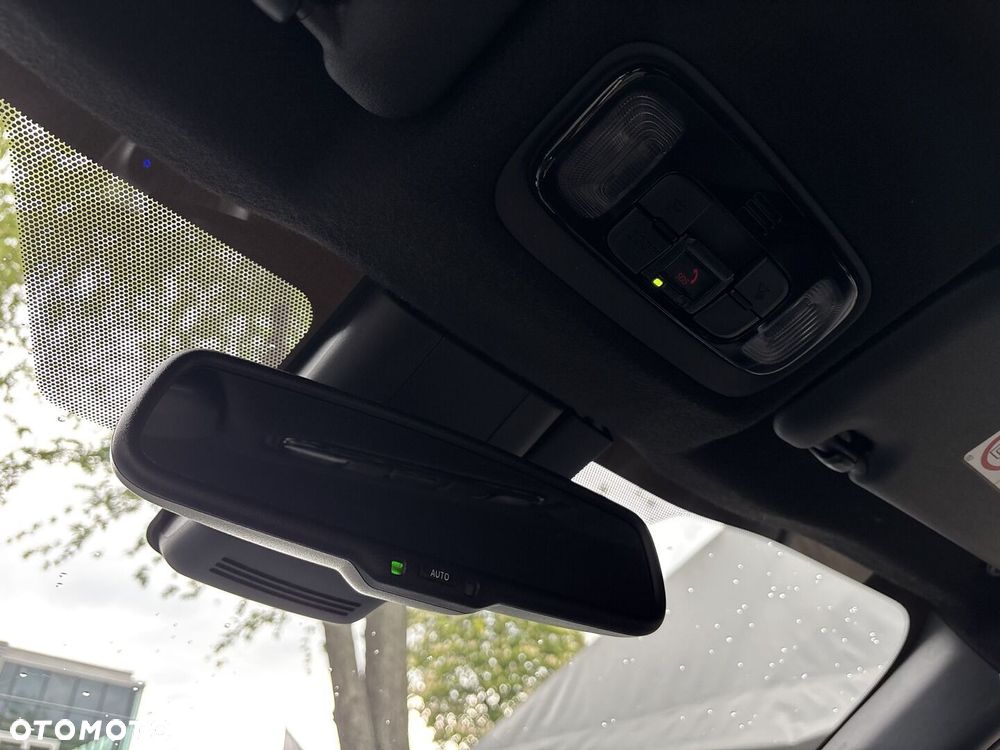 Toyota Yaris Cross 1.5 Comfort CVT - 32