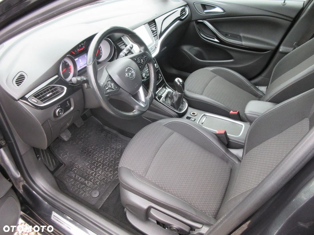 Opel Astra 1.4 Turbo Innovation - 9