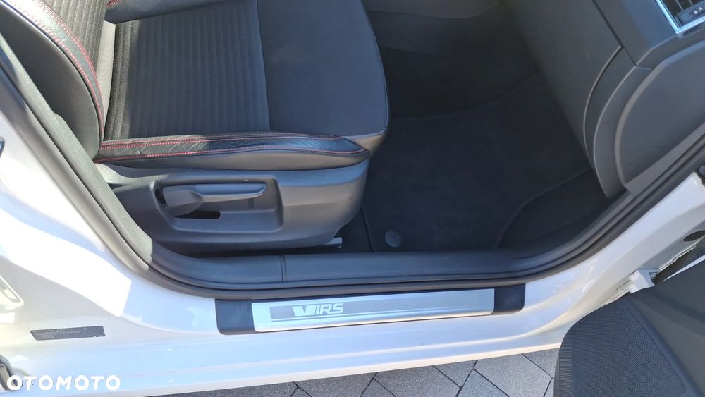 Skoda Octavia 2.0 TDI DSG RS - 17