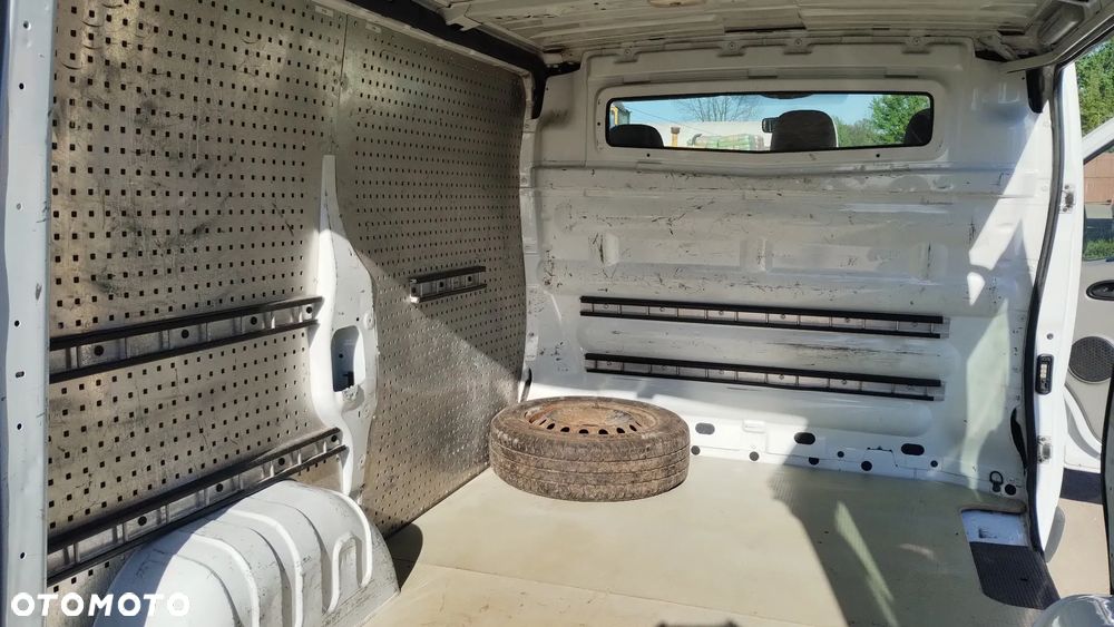 Renault Trafic - 24