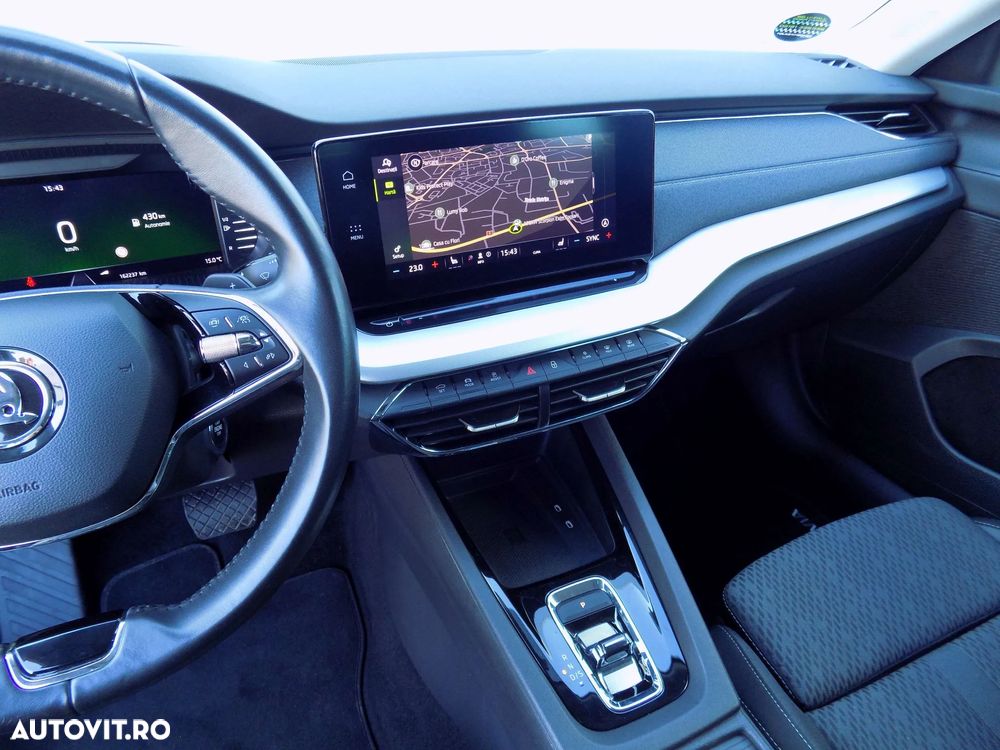 Skoda Octavia 2.0 TDI STYLE DSG - 17