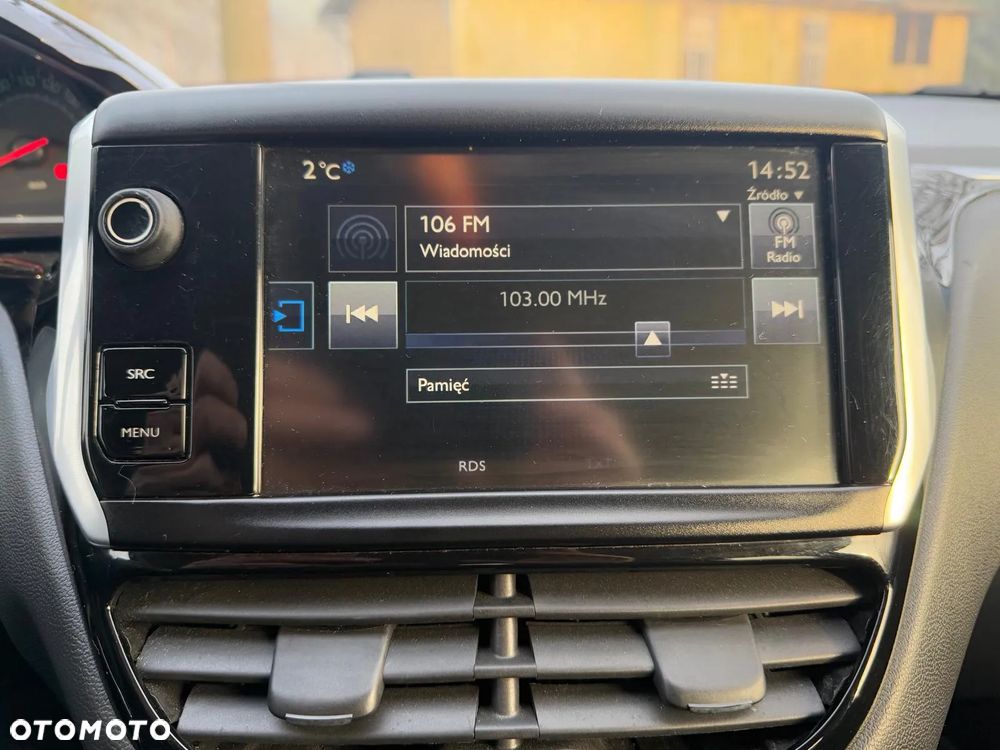 Peugeot 208 1.2 PureTech Style - 10