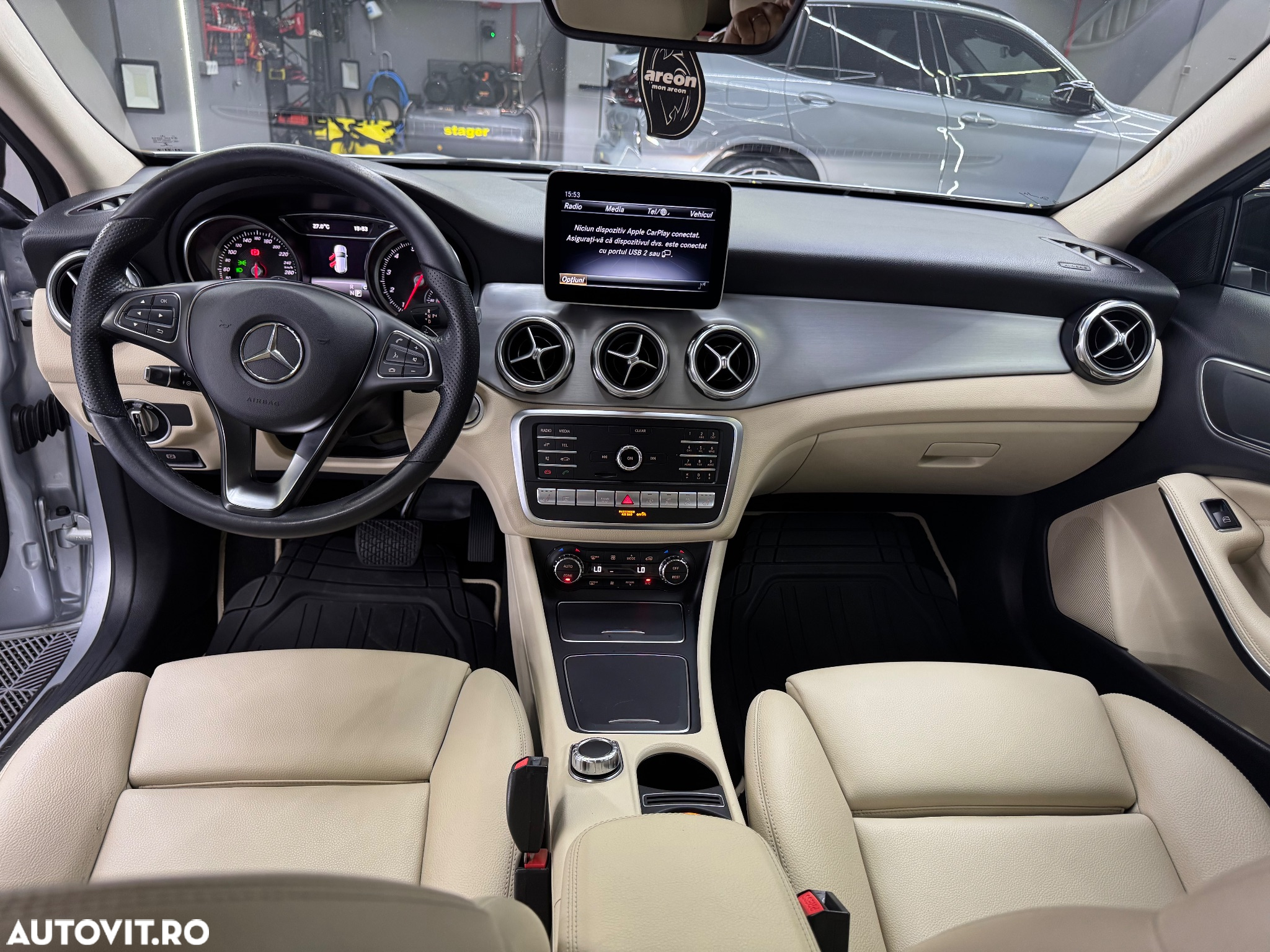 Mercedes-Benz GLA 220 4MATIC - 9