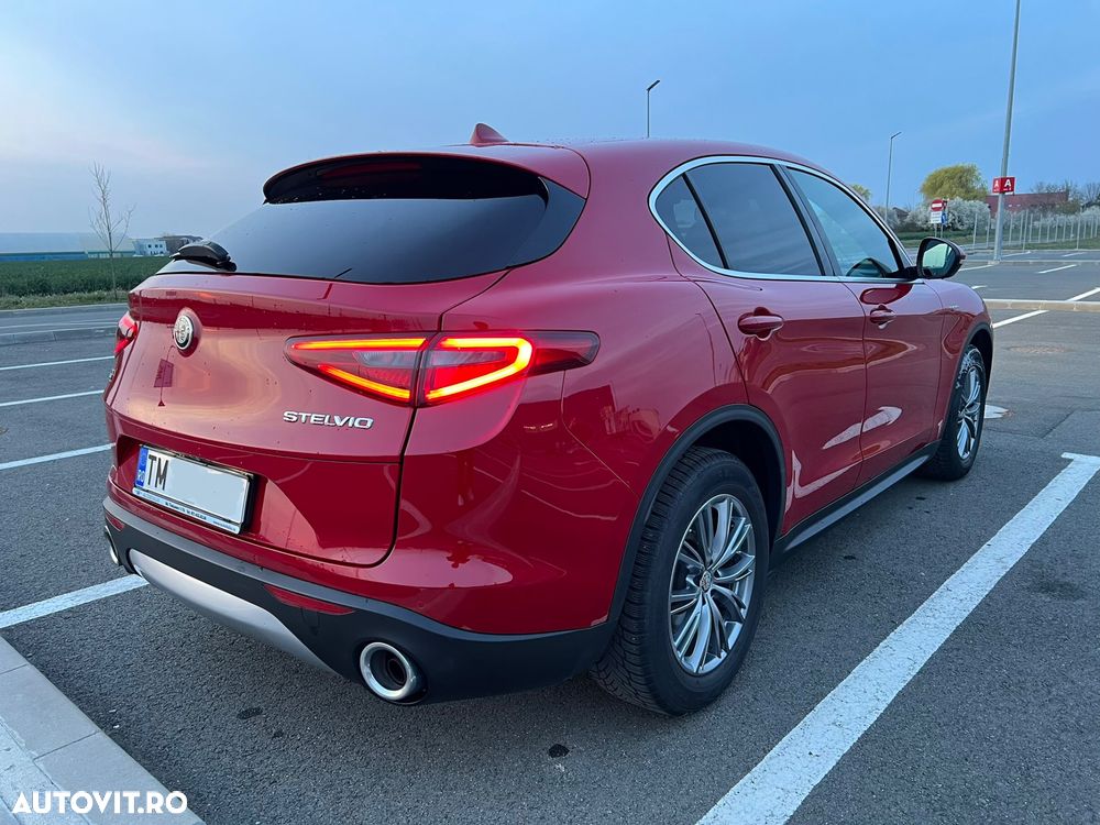 Alfa Romeo Stelvio - 11