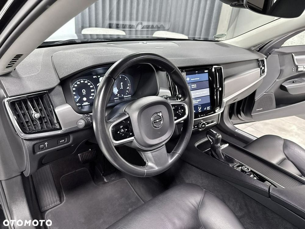 Volvo V90 D4 Geartronic Momentum Pro - 19