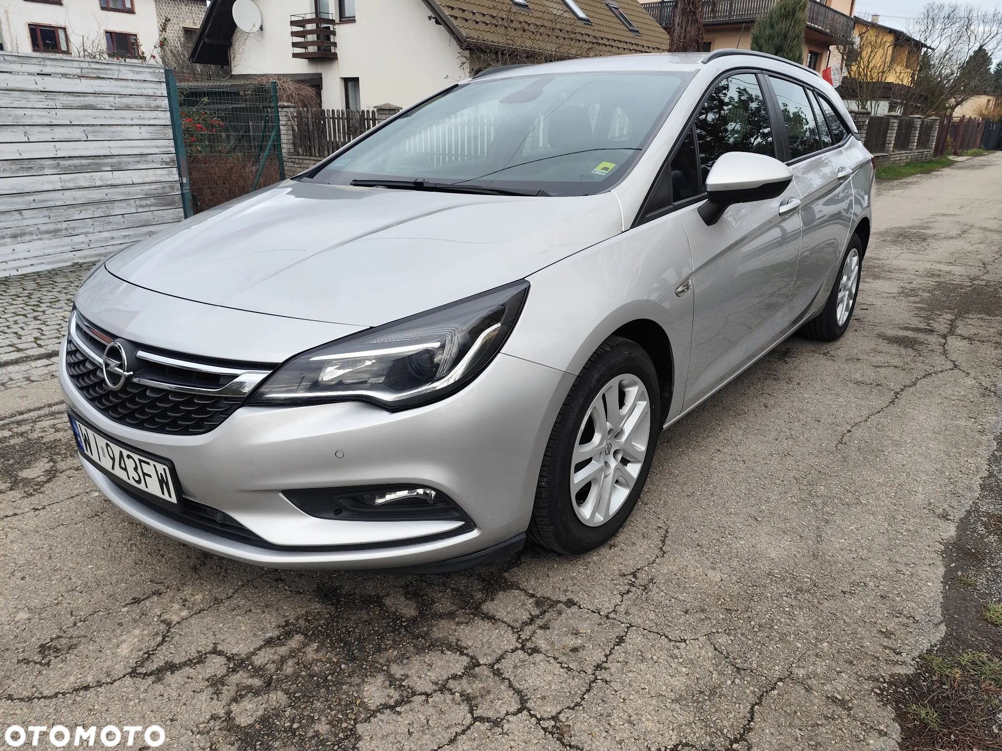 Opel Astra V 1.6 CDTI Enjoy S&S - 1