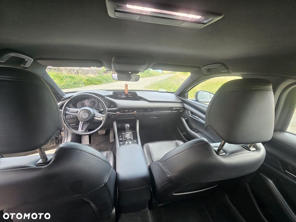 Mazda 3 2.0 mHEV Hikari - 9