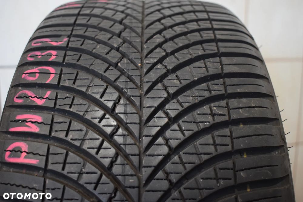 R18 225/40 Goodyear Vector 4seasons GEN-3 92Y Wysyłka gratis! - 1