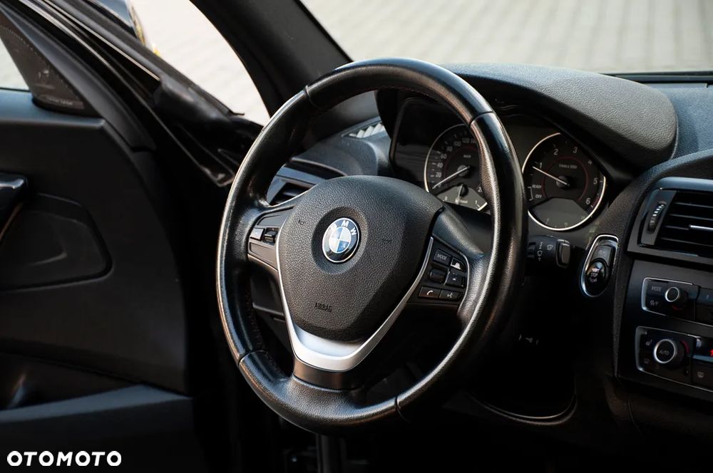 BMW Seria 1 120d Sport Line - 7
