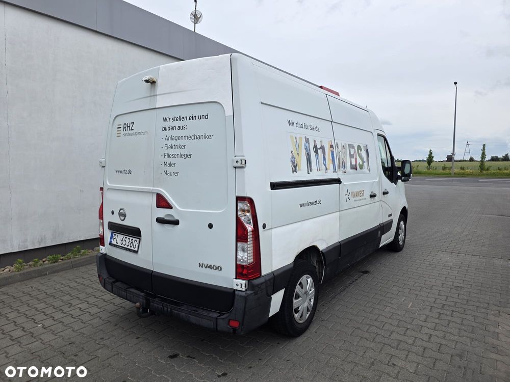 Nissan NV400 - 4