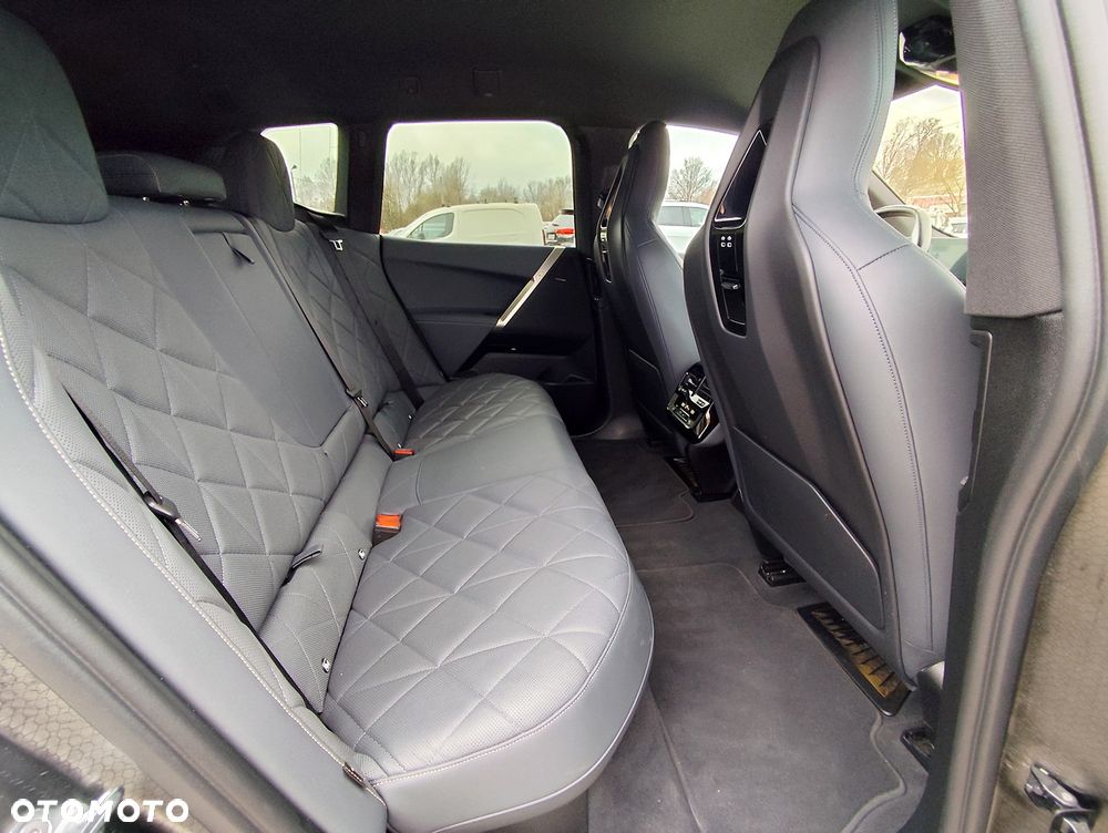 BMW iX xDrive40 76.6kWh Signature - 9