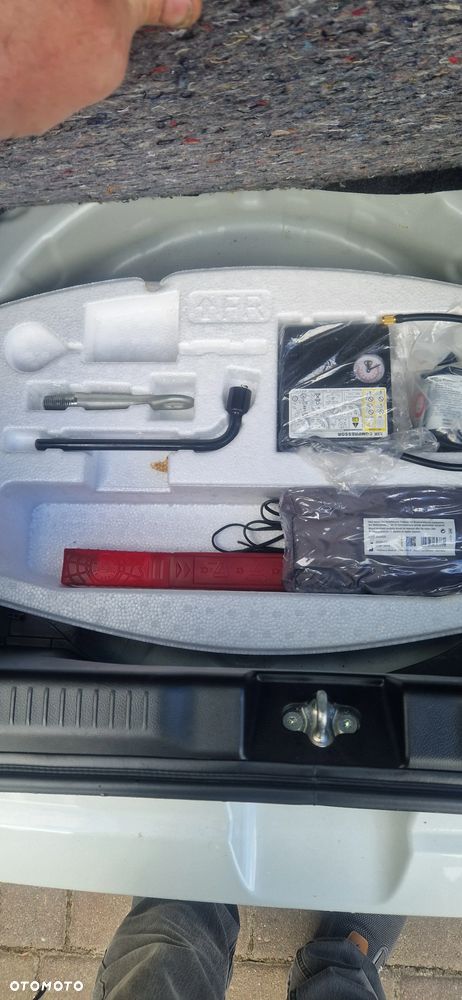 Suzuki Swift 1.2 SHVS Premium Plus - 8