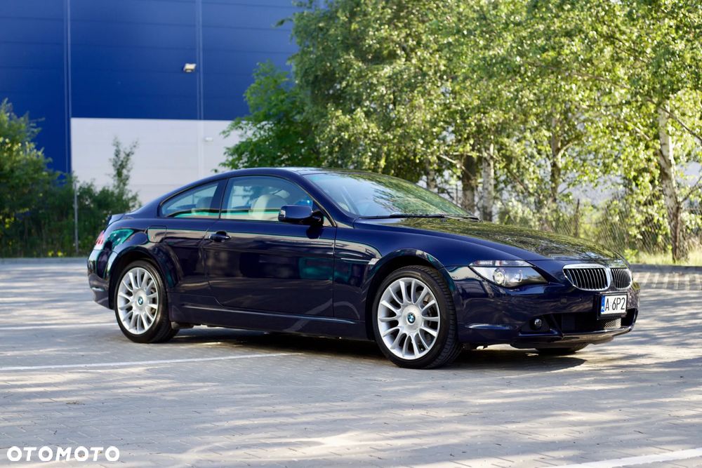 BMW Seria 6 650 i - 12