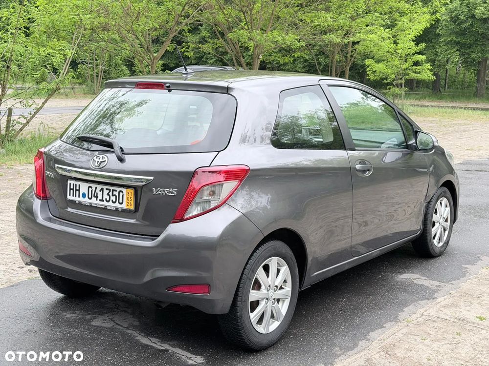 Toyota Yaris 1.33 Premium - 5