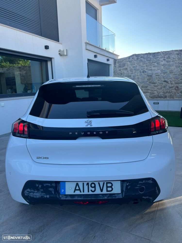 Peugeot 208 PureTech 100 EAT8 Allure - 2
