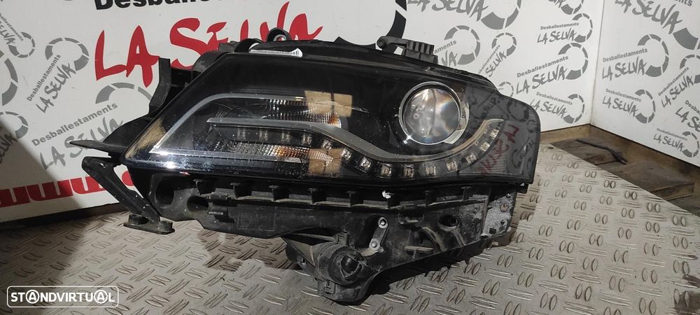 FAROL ESQUERDO AUDI A4 - 1