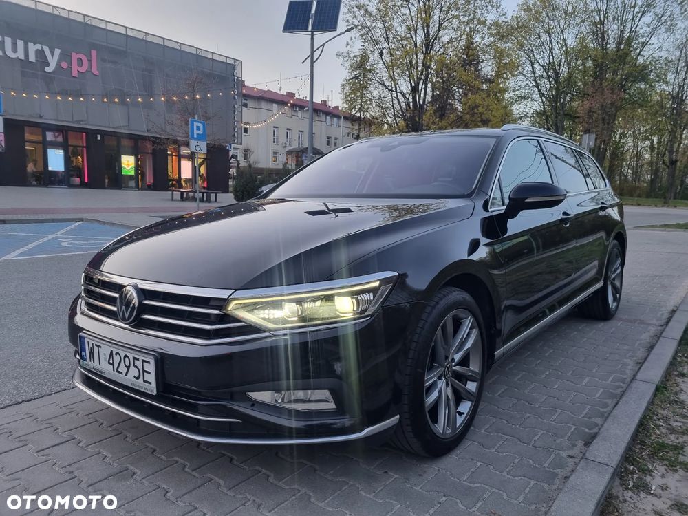 Volkswagen Passat Variant 2.0 TDI 4Mot Elegance DSG - 30