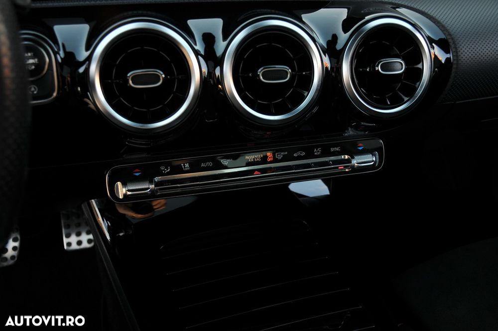 Mercedes-Benz CLA 180 Shooting Brake 7G-DCT AMG Line - 22