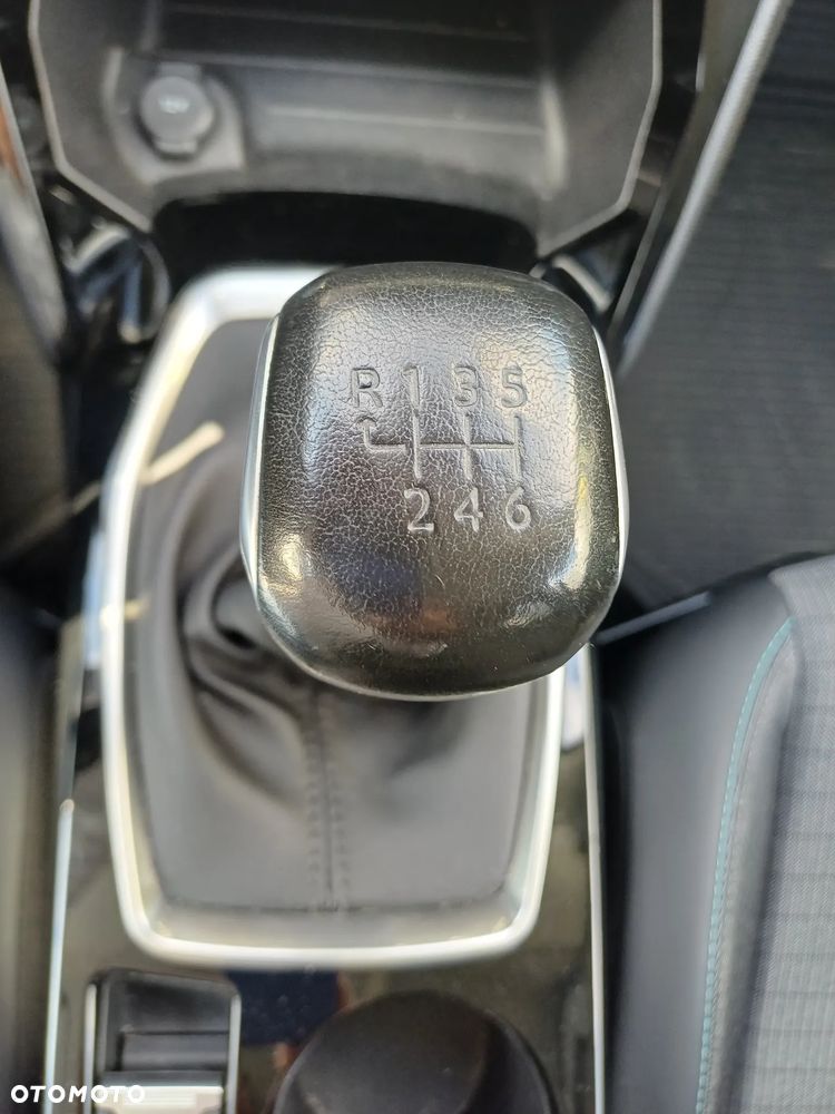Peugeot 2008 1.2 PureTech Allure Pack S&S - 14