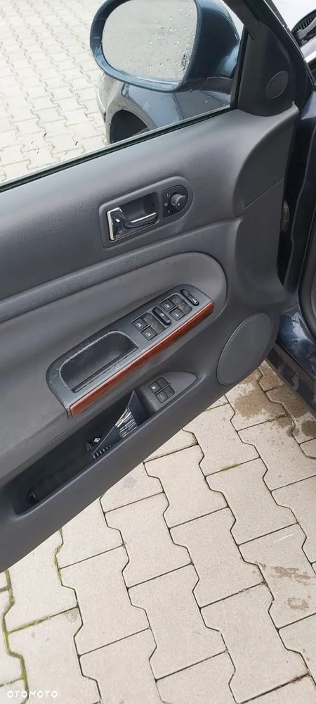 Volkswagen Passat - 14