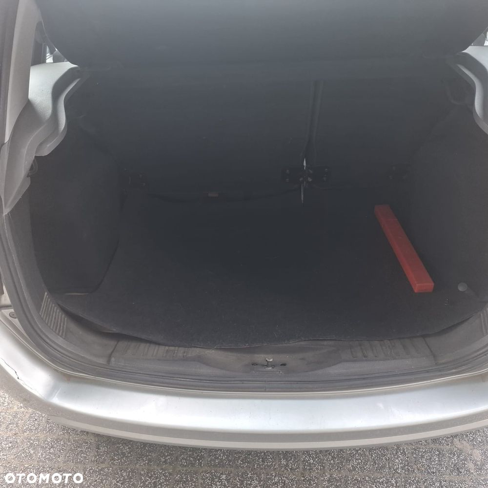 Ford Fusion - 13